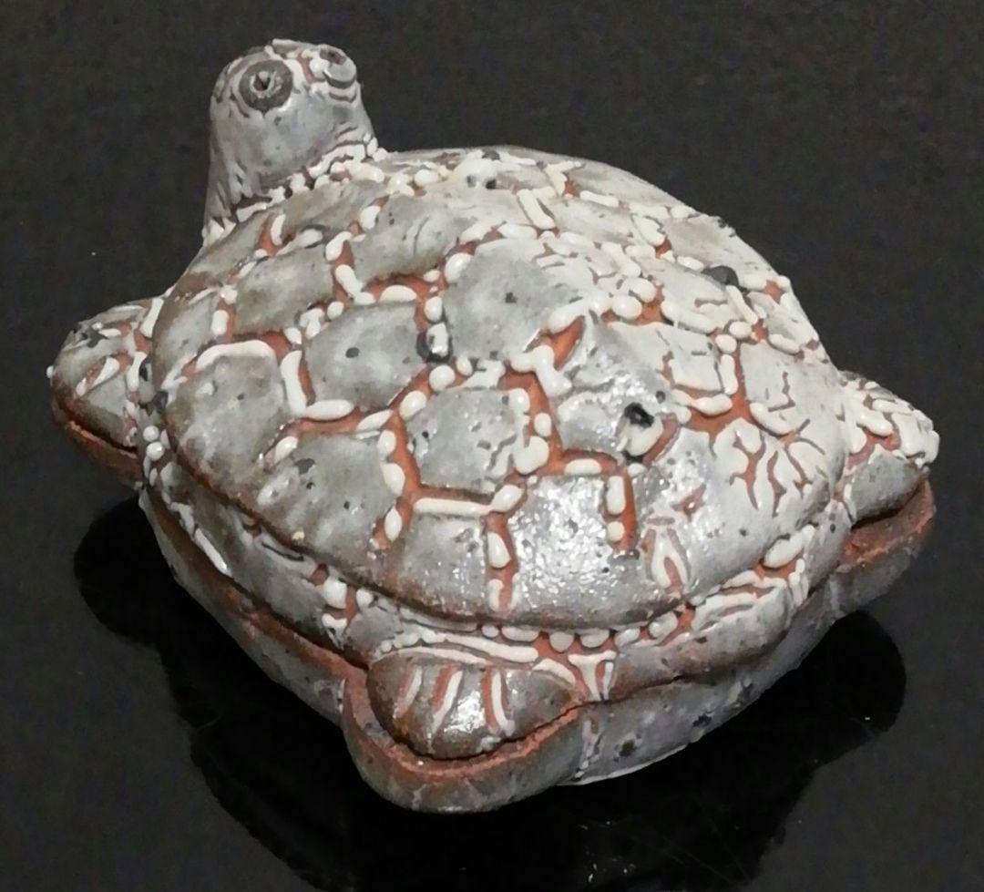 中川自然坊作　唐津焼　亀　香合　共箱　共布　略歴付　茶道具