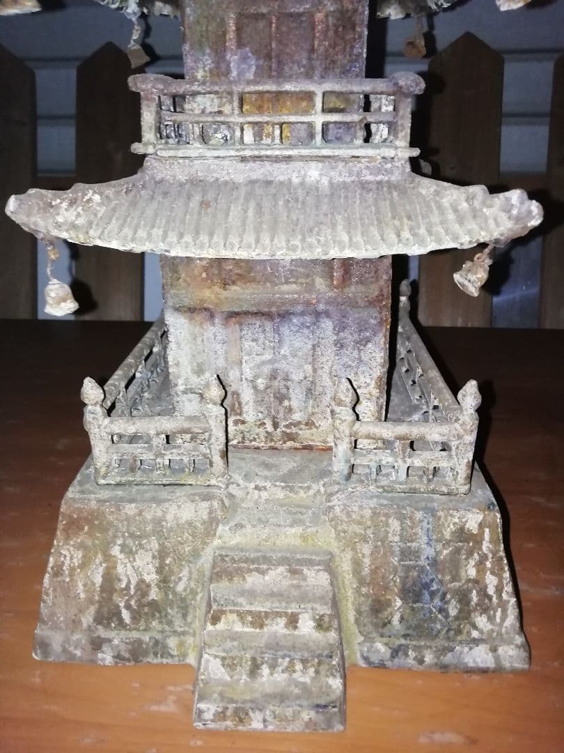 五重塔　旧家の庭園　年代物