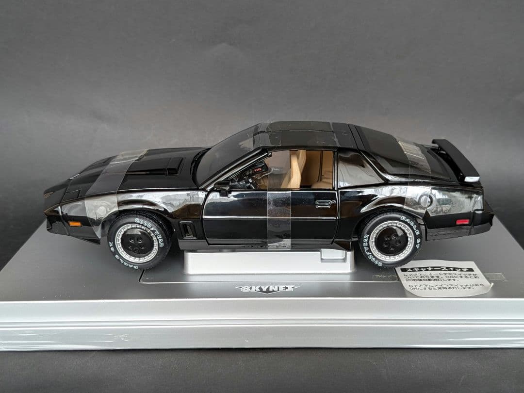 スカイネット 1/18 ナイトライダー K.I.T.T FLASHER機能付き
