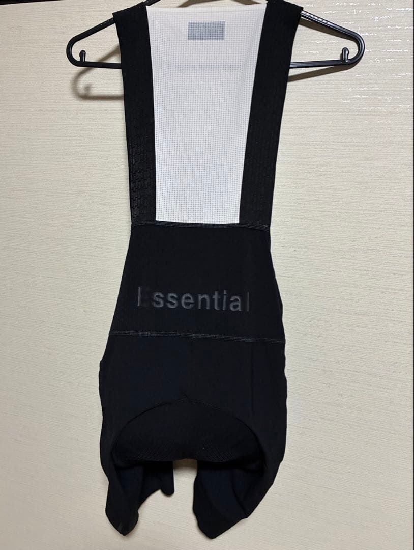 極上品 PAS NORMAL STUDIOS essential bib