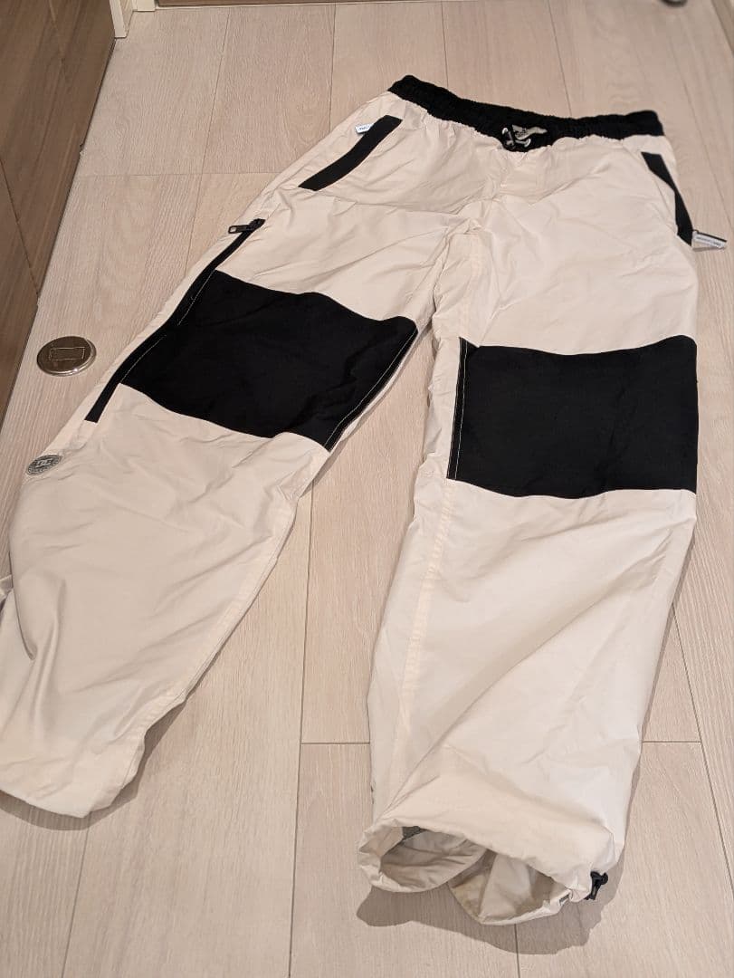 【SANDSとDCSHOECOUSA】スノーボードウェア上下 セット