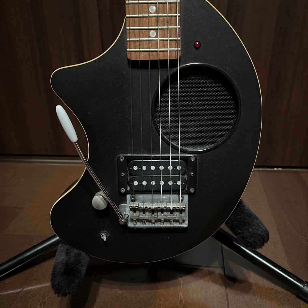 FERNANDES ZO-3エレキギター ブラック（左利き用）