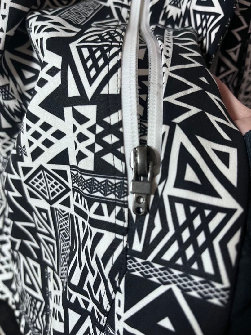 BURTON サーティーン　ジャケット　L