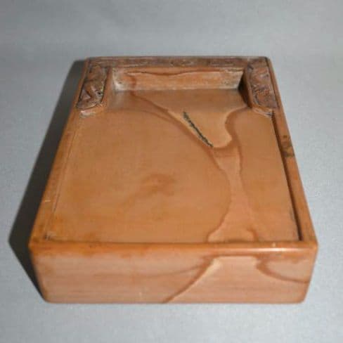 『紅絲石龍紋門字硯』 紅絲硯　双龍紋　高士図　賢人図　黒山石　箱無し