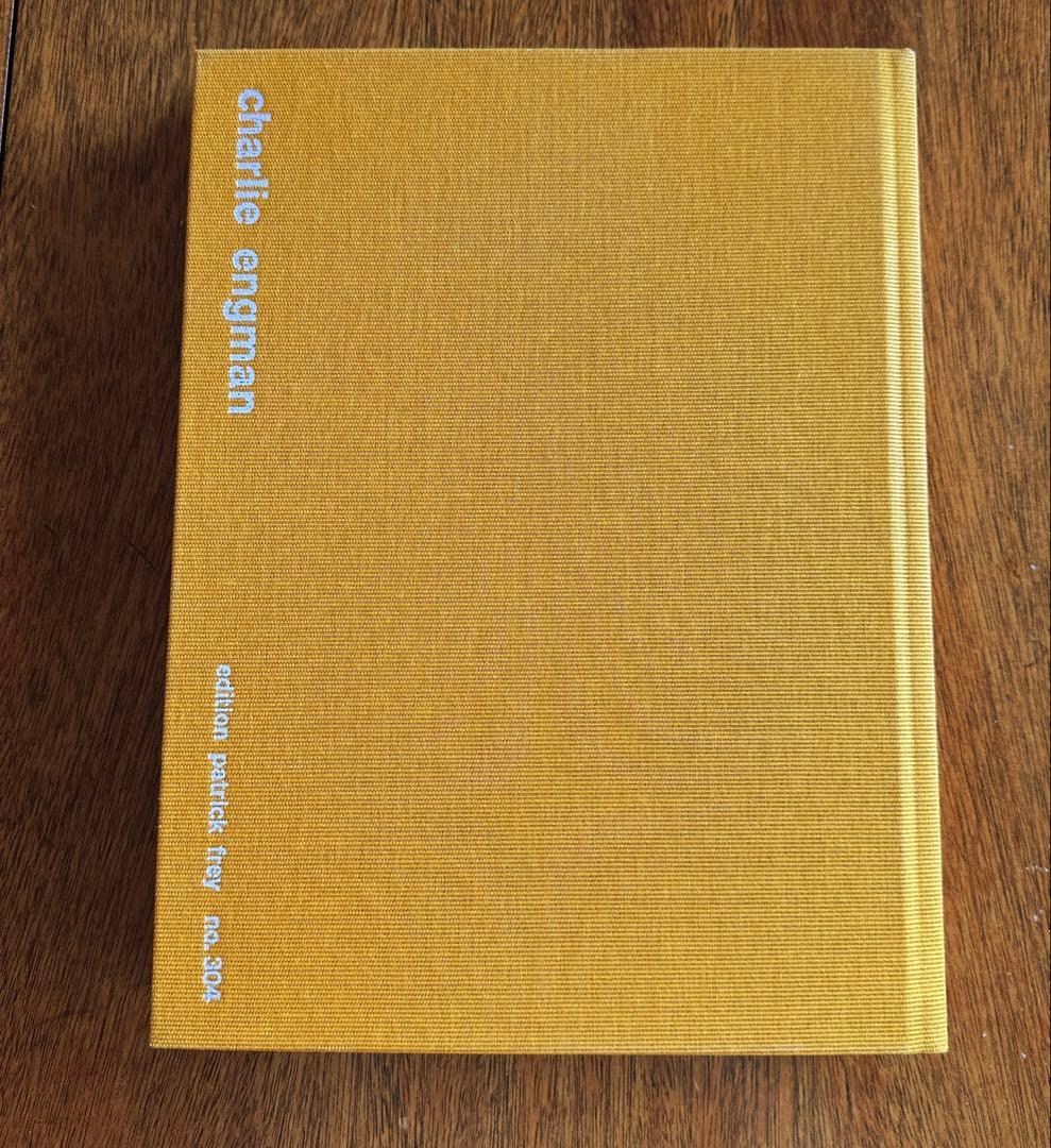 MOM ｜ Charlie Engman（チャーリー・エングマン） 写真集