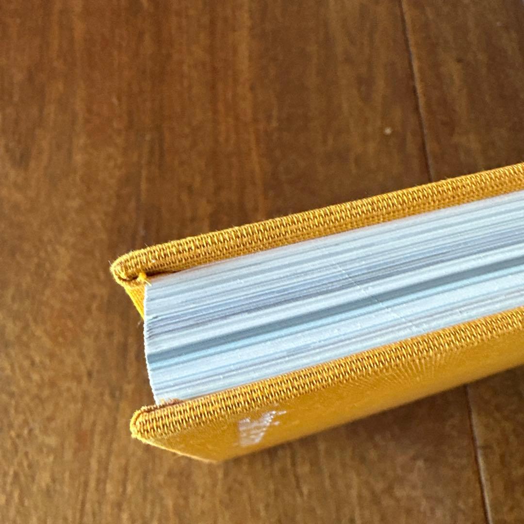 MOM ｜ Charlie Engman（チャーリー・エングマン） 写真集