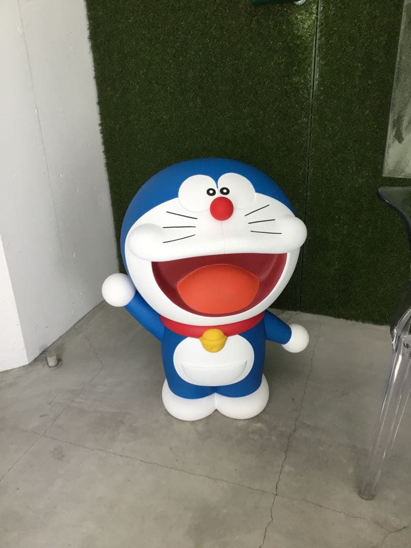 ドラえもん　メディコムトイ　フィギュア等身大　購入時の箱有り