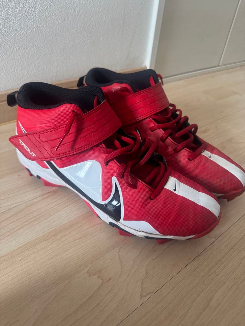 Nike ナイキスパイク レッド　野球　マイクトラウトモデル