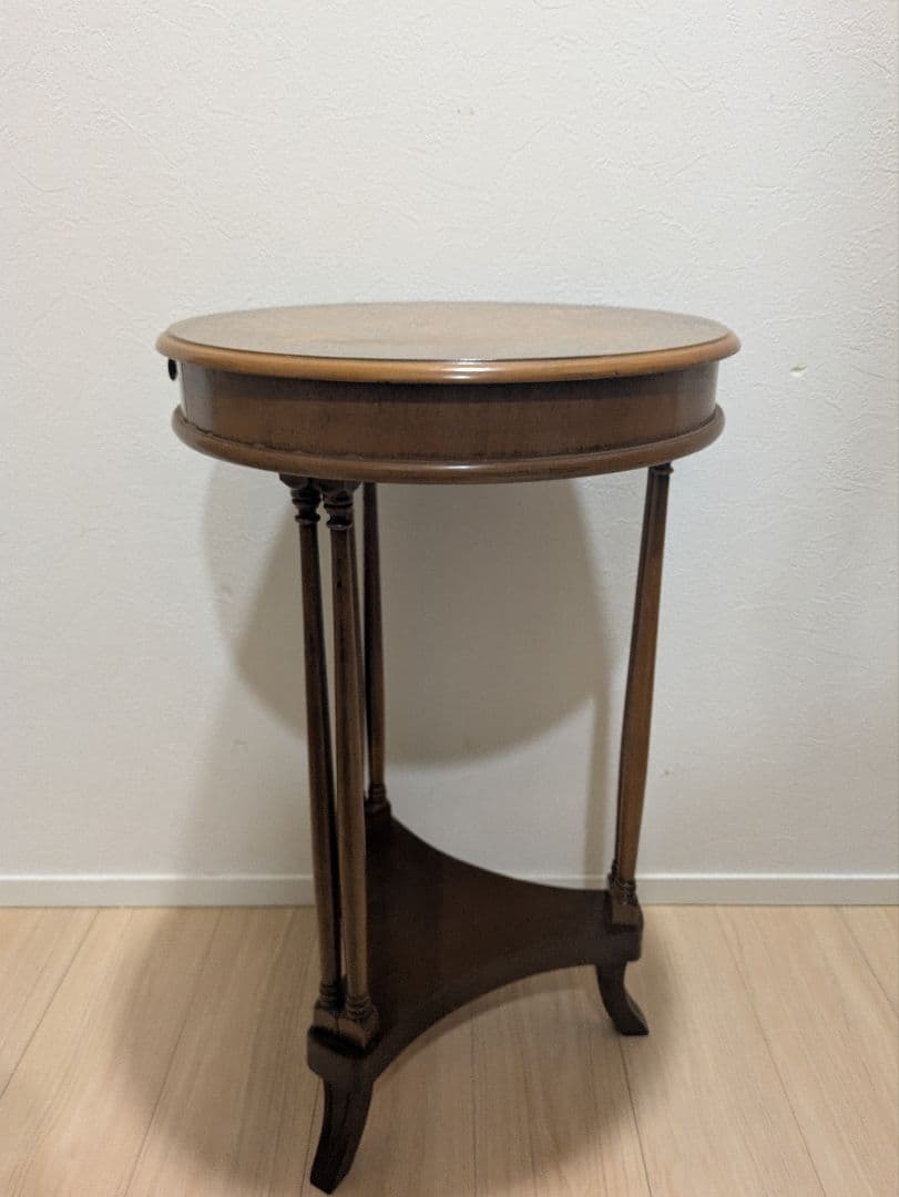 イタリア製 木製丸テーブル 花台 象嵌 サイド机アンティーク 飾り棚 模様付き