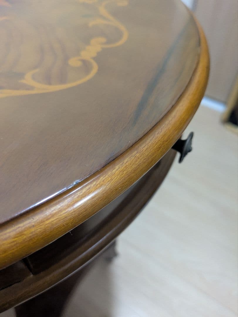 イタリア製 木製丸テーブル 花台 象嵌 サイド机アンティーク 飾り棚 模様付き