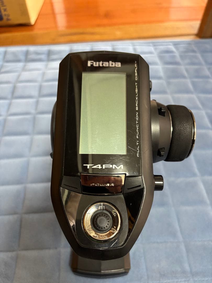 Futaba 4PM ラジコン送信機 本体と取扱説明書