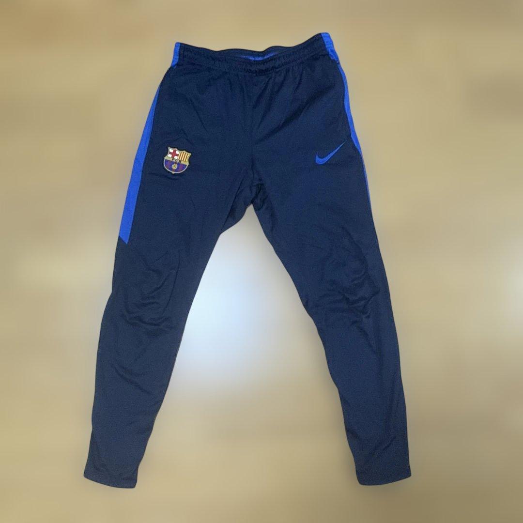 NIKEバルセロナトレーニングウェア上下 気分で値段変わります