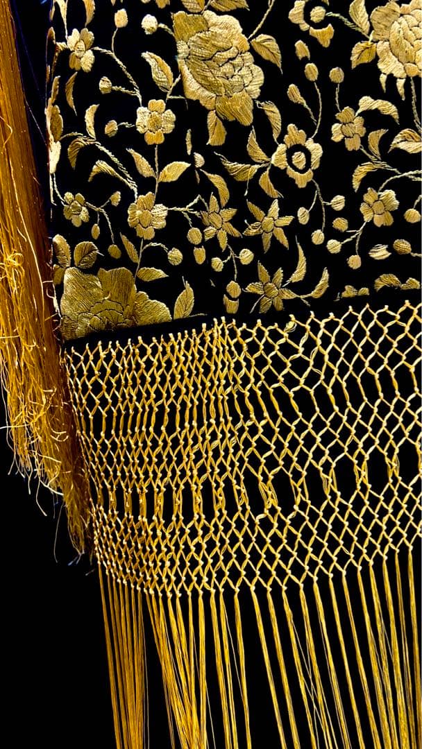 [新品] フラメンコ衣裳・シルク100%マントン仕様・Made in Spain