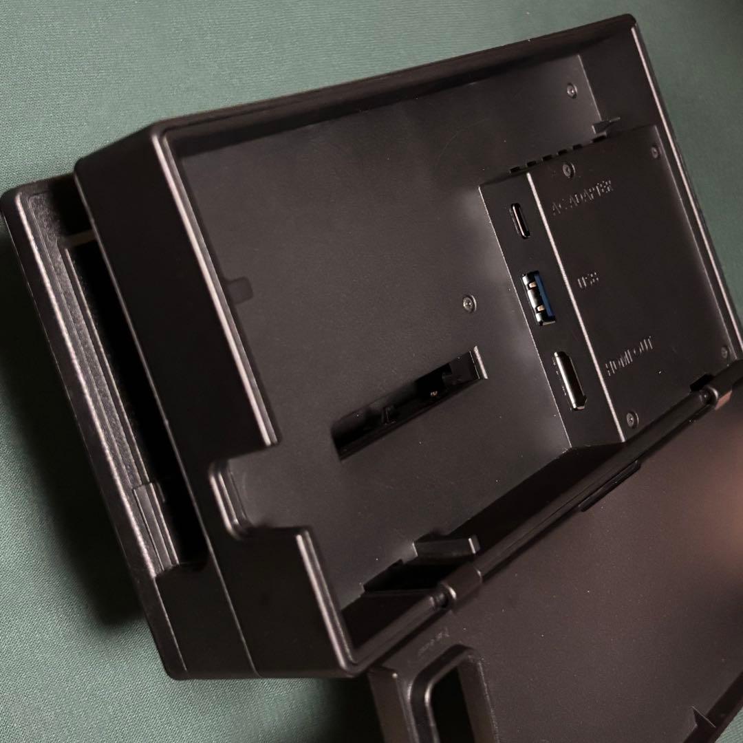 Nintendo Switch 本体 赤/青/緑ジョイコン