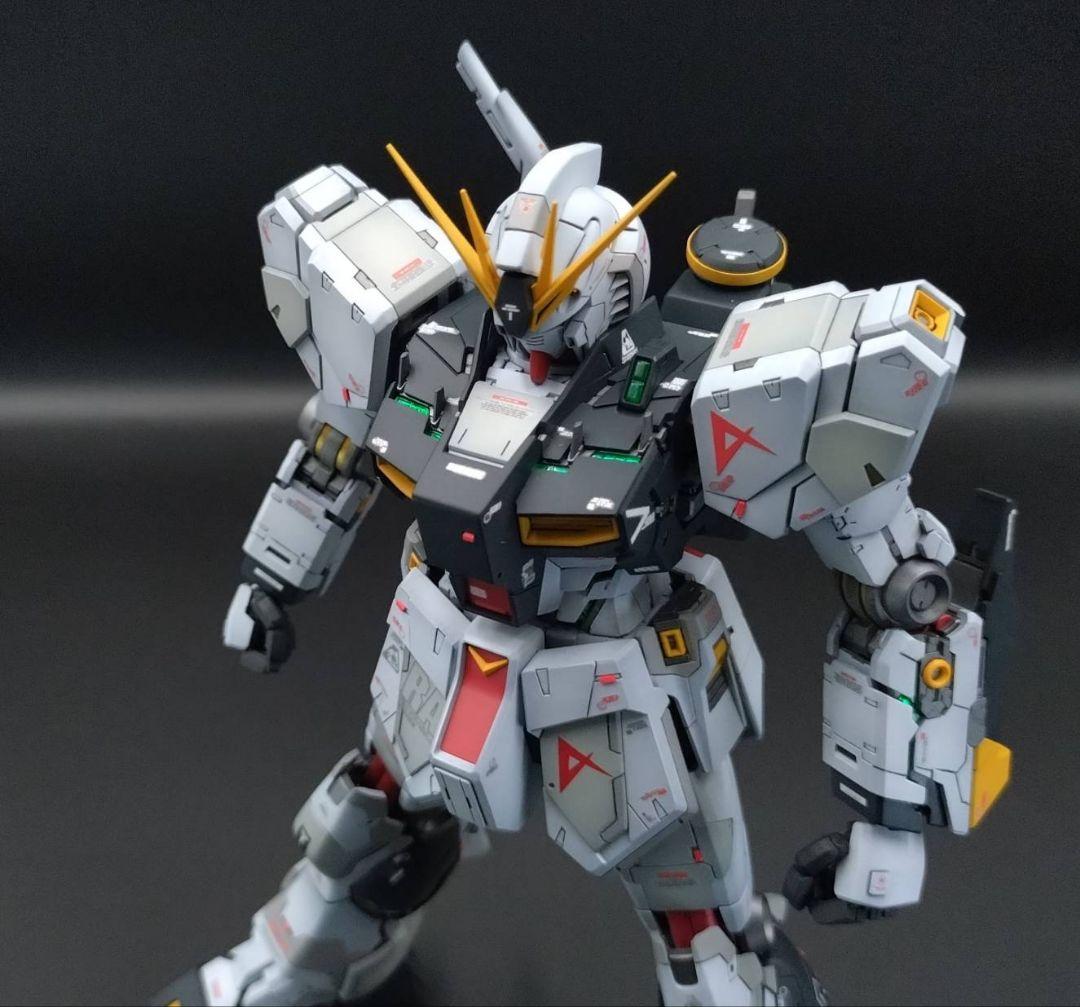 ガンプラ　完成品　MG1/100 νガンダムver.ka