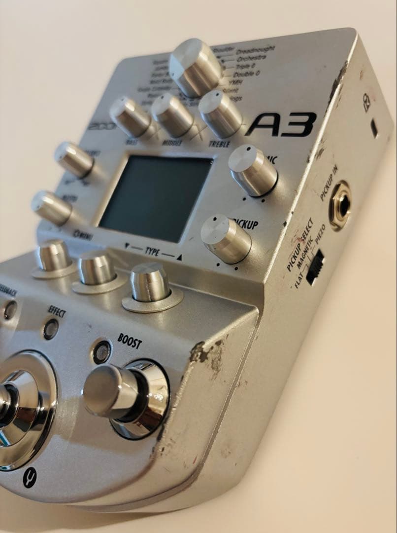 Zoom A3 アコースティックギタープリアンプ