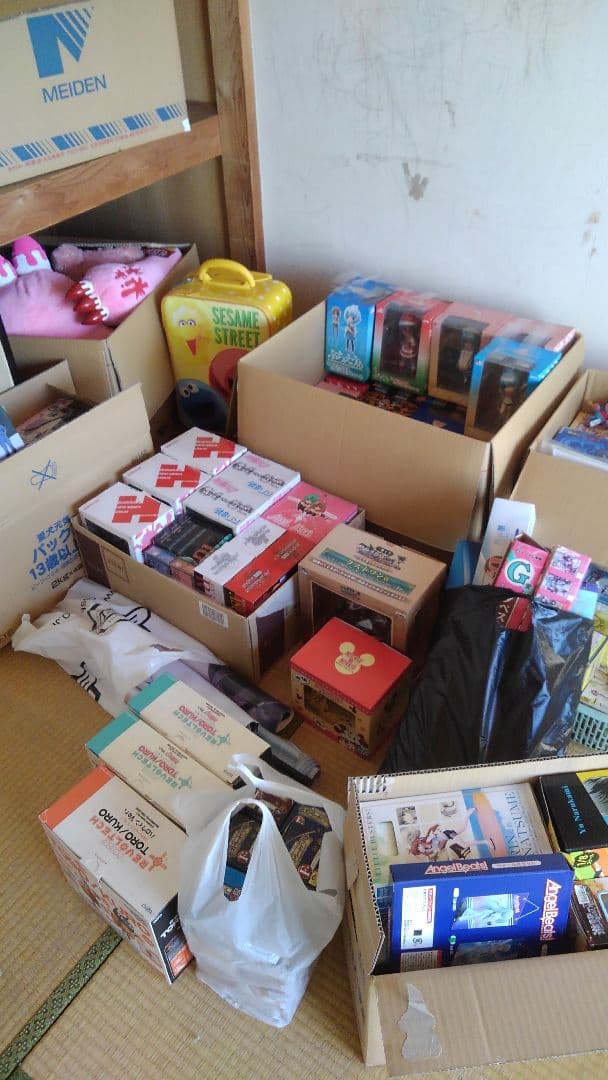 大量フィギュア・ぬいぐるみ　全部セットにて