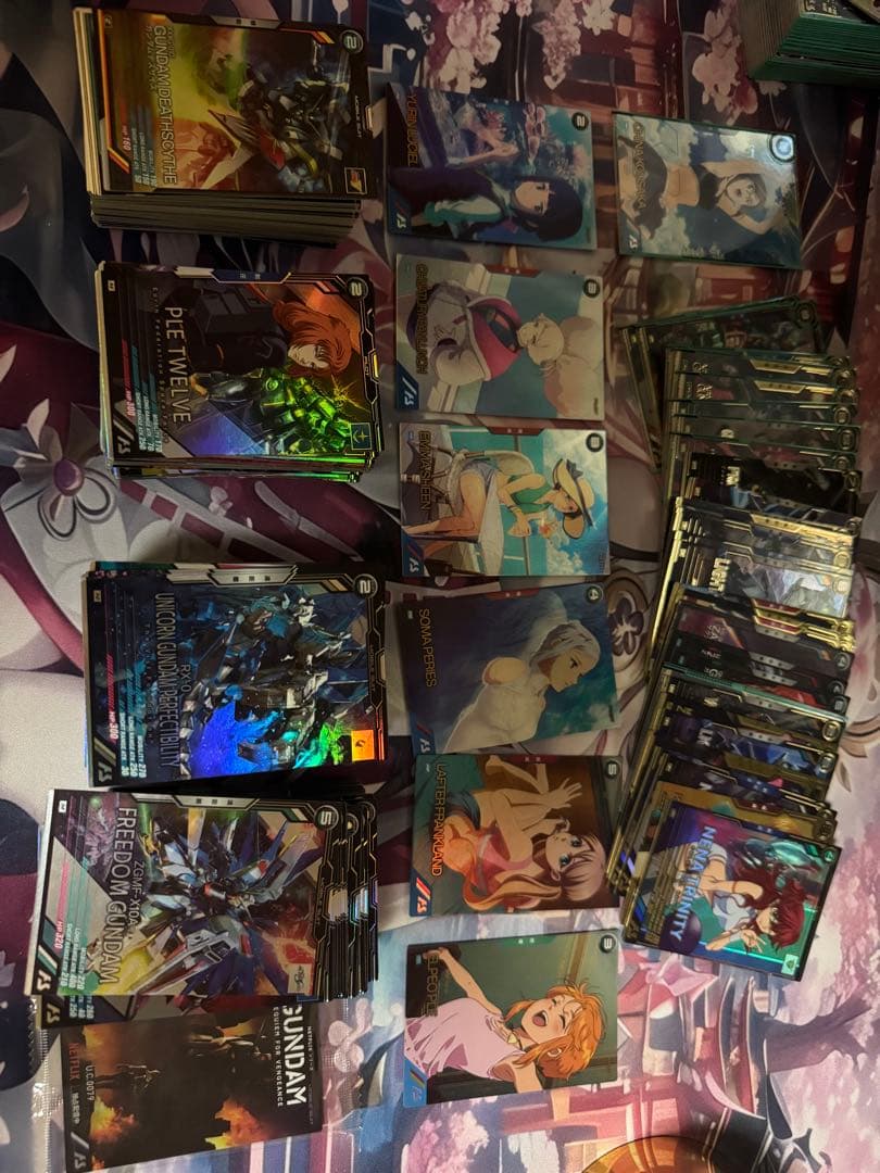 機動戦士ガンダム　アーセナルベース引退品『大量カード＋カードケース、スターター』