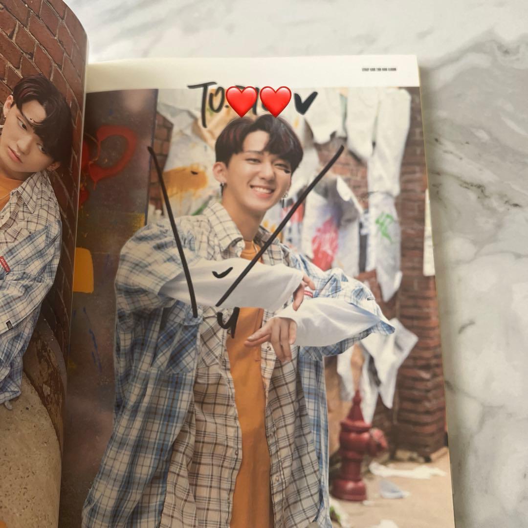 Stray Kids スキズ　サイン入り CD アルバム　I am WHO