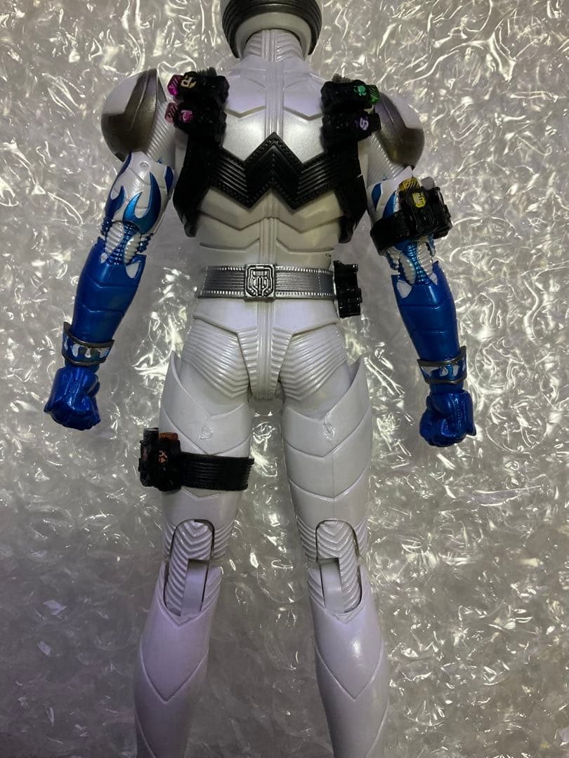 【ジャンク扱い】S.H.Figuarts 真骨彫製法 仮面ライダーエターナル