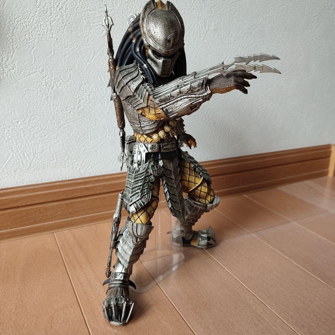 プレデター フィギュア