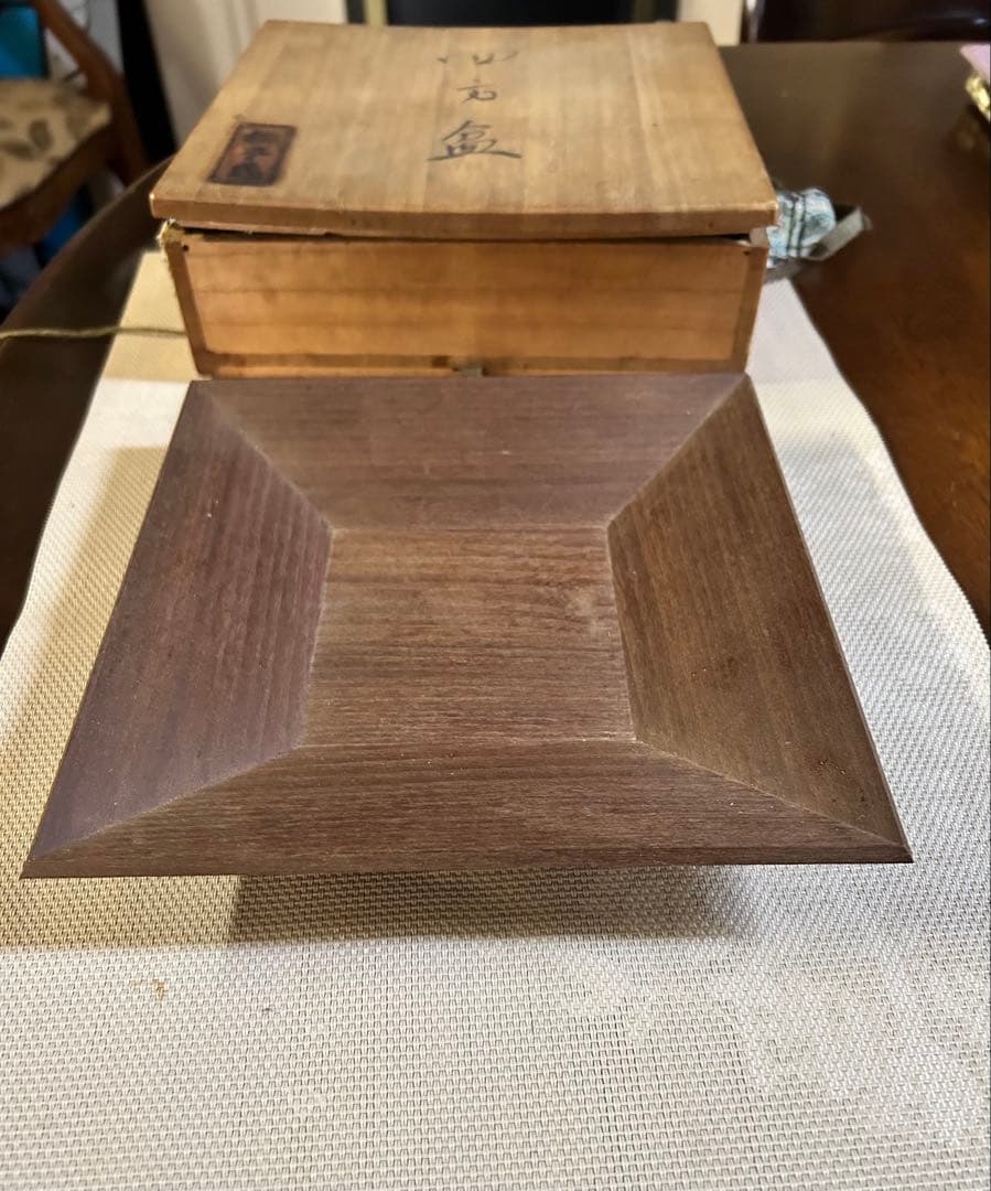 時代のある　希少　 四方盆　茶道具　松平氏焼印　茶入を飾る盆です