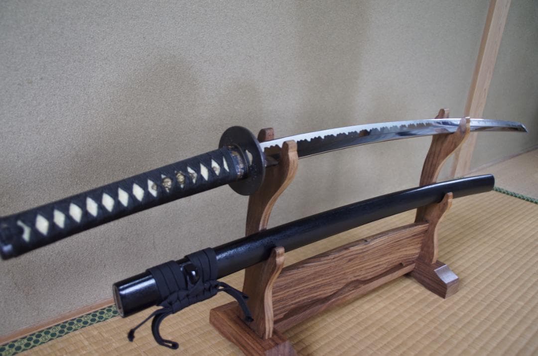 朱武者様好み　美術居合刀　濃州関住　兼氏　72cm　1053ｇ　（模擬刀）