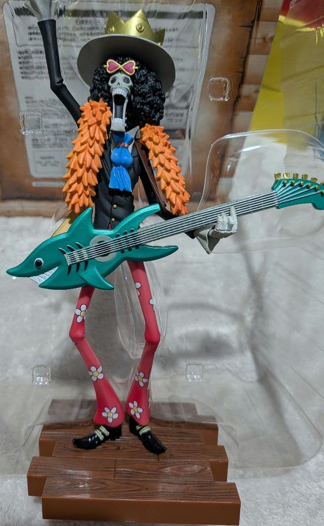 ワンピース一番くじ　ロマンスドーン 麦わらの一味フィギュアセット