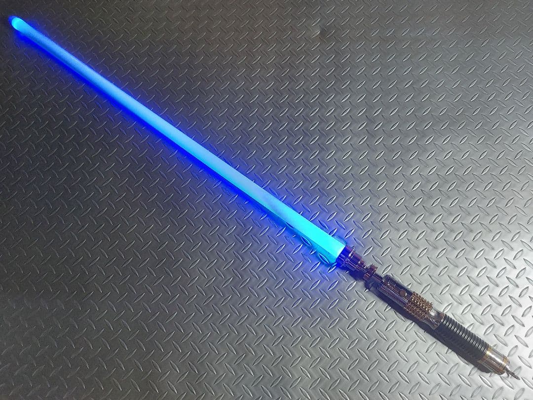 カスタムライトセーバー「EnoCordova Variant」XRGB3・新品