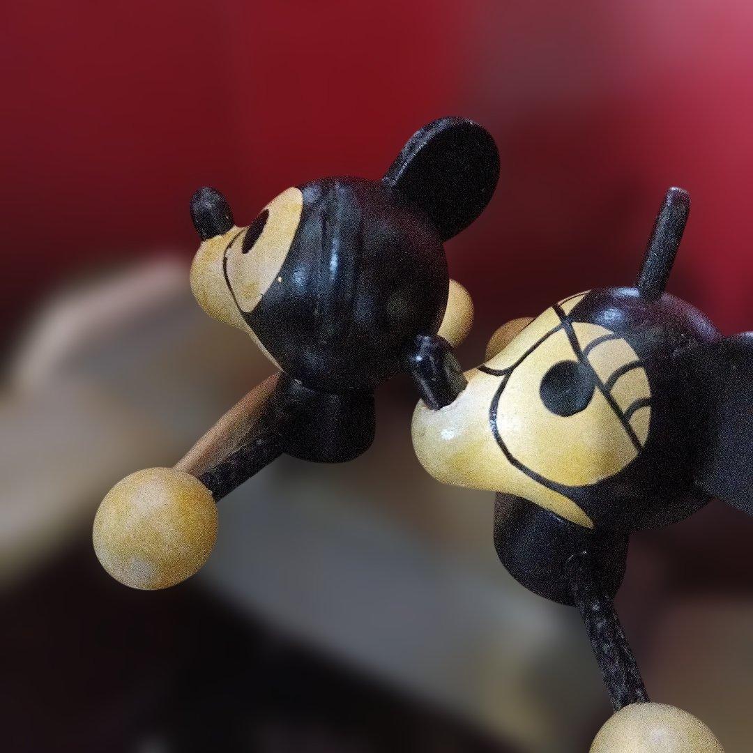 東京ディズニーシー　Vintage Mickey 木製レトロフィギュア