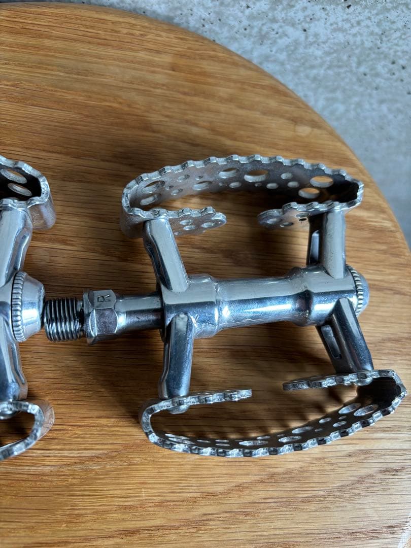 SIMWORKS Tiny Bubbly Pedal シルバー