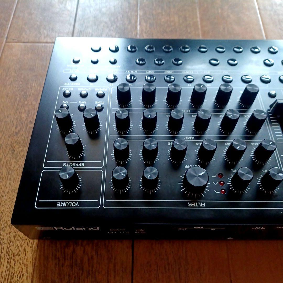 鍵盤楽器 Roland Synthesizer SH-4D