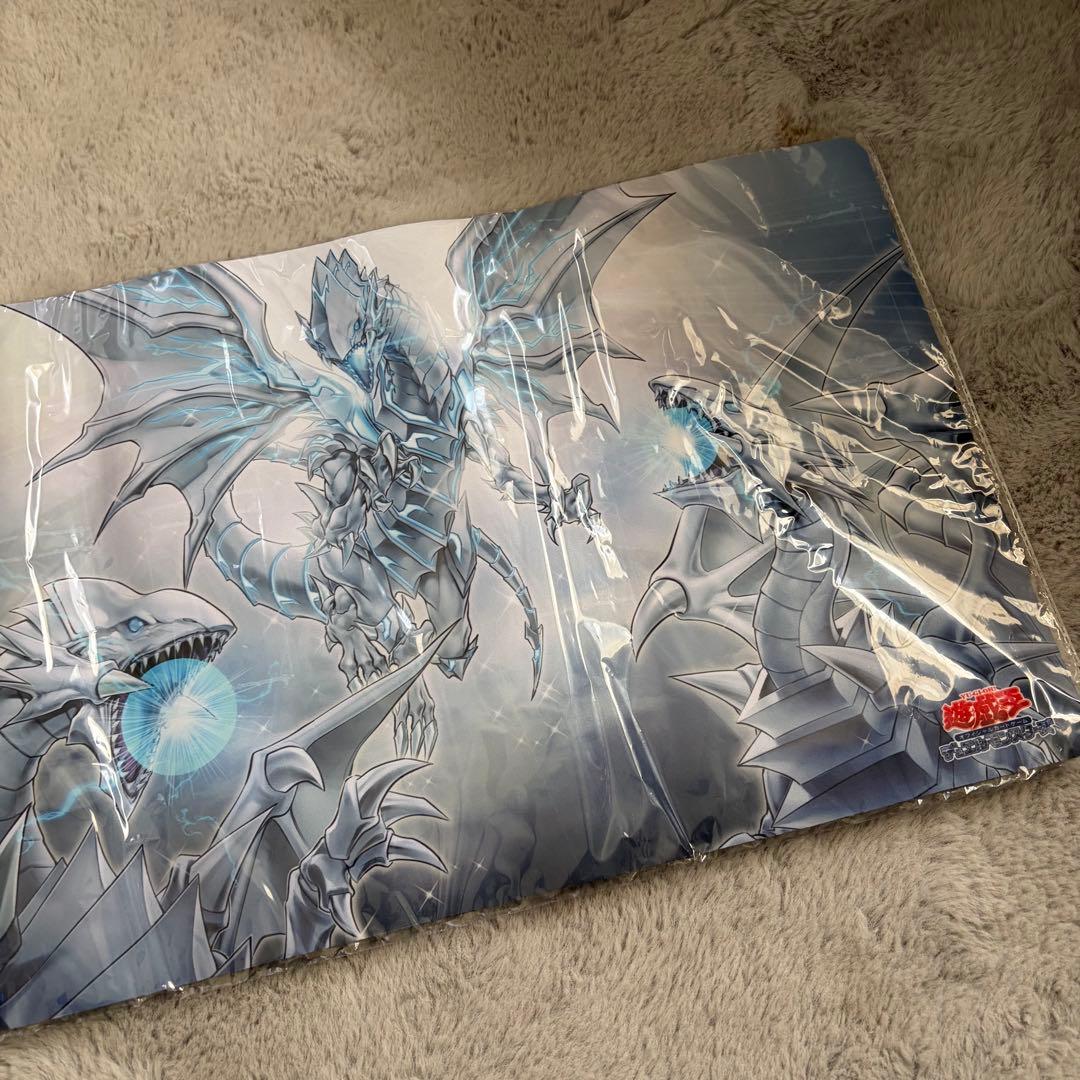 遊戯王 白き龍の威光プレイマット 遊戯王の日