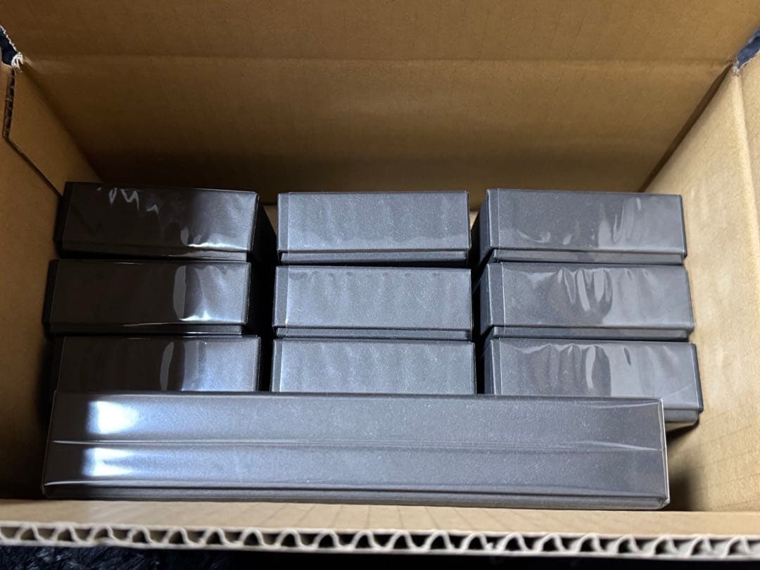 アーマードコア6 ヴェスパー部隊エンブレムペンダント ラスティ ブラックVer.