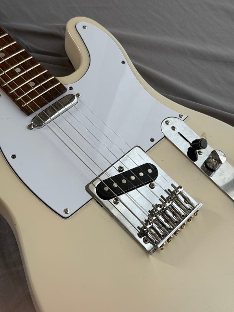 エレキギター テレキャスター　バニラホワイト