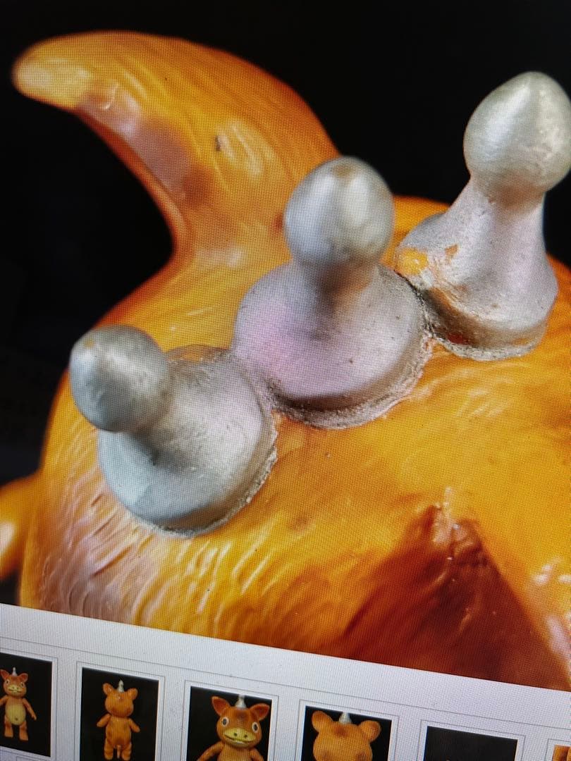 マルサン怪獣ブースカ　オレンジ成型　王冠　珍色銀塗装