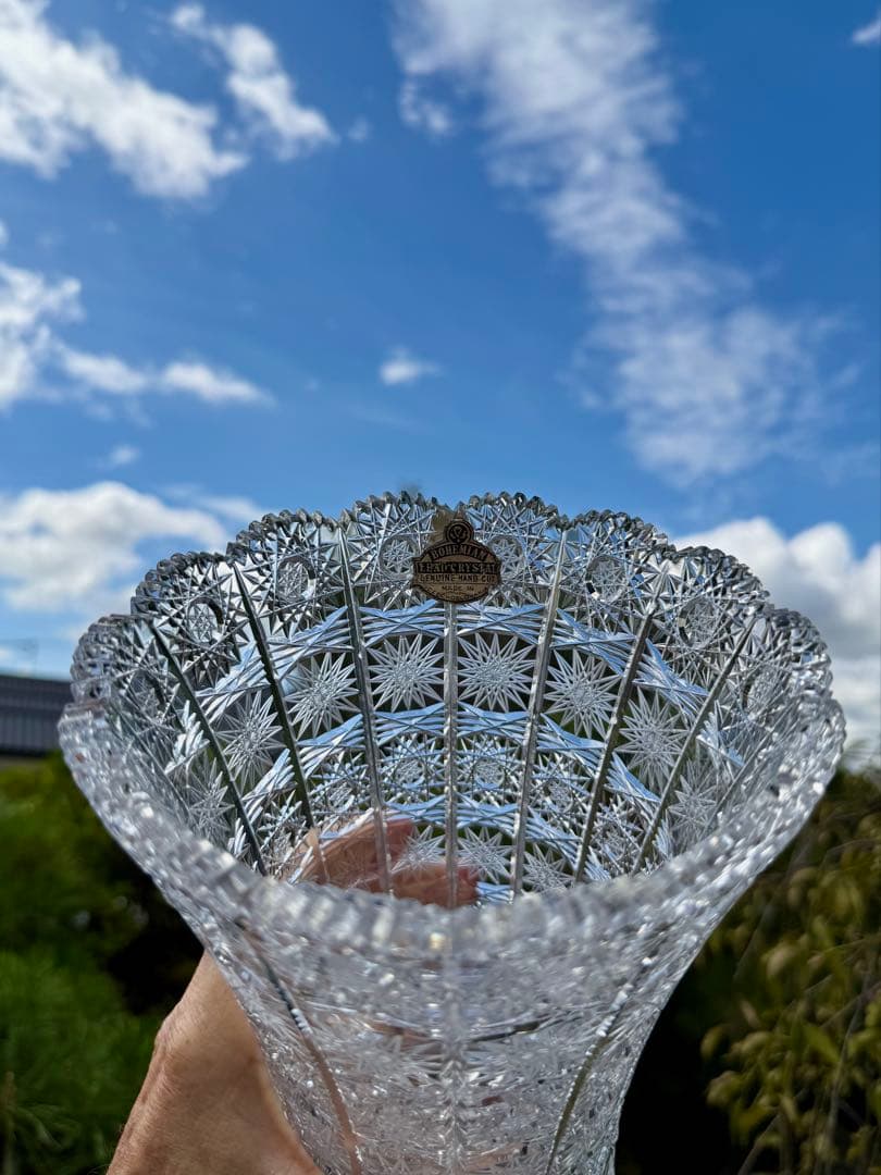 チェコ　ボヘミア　クリスタル　美しいガラス　CRYSTAL エッチング花瓶