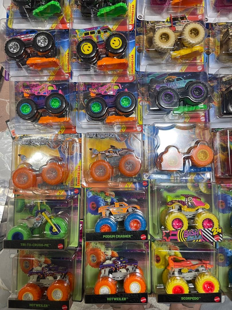 ホットウィール　モンスタートラック　未開封品　46台　まとめ売り　バラ売り可