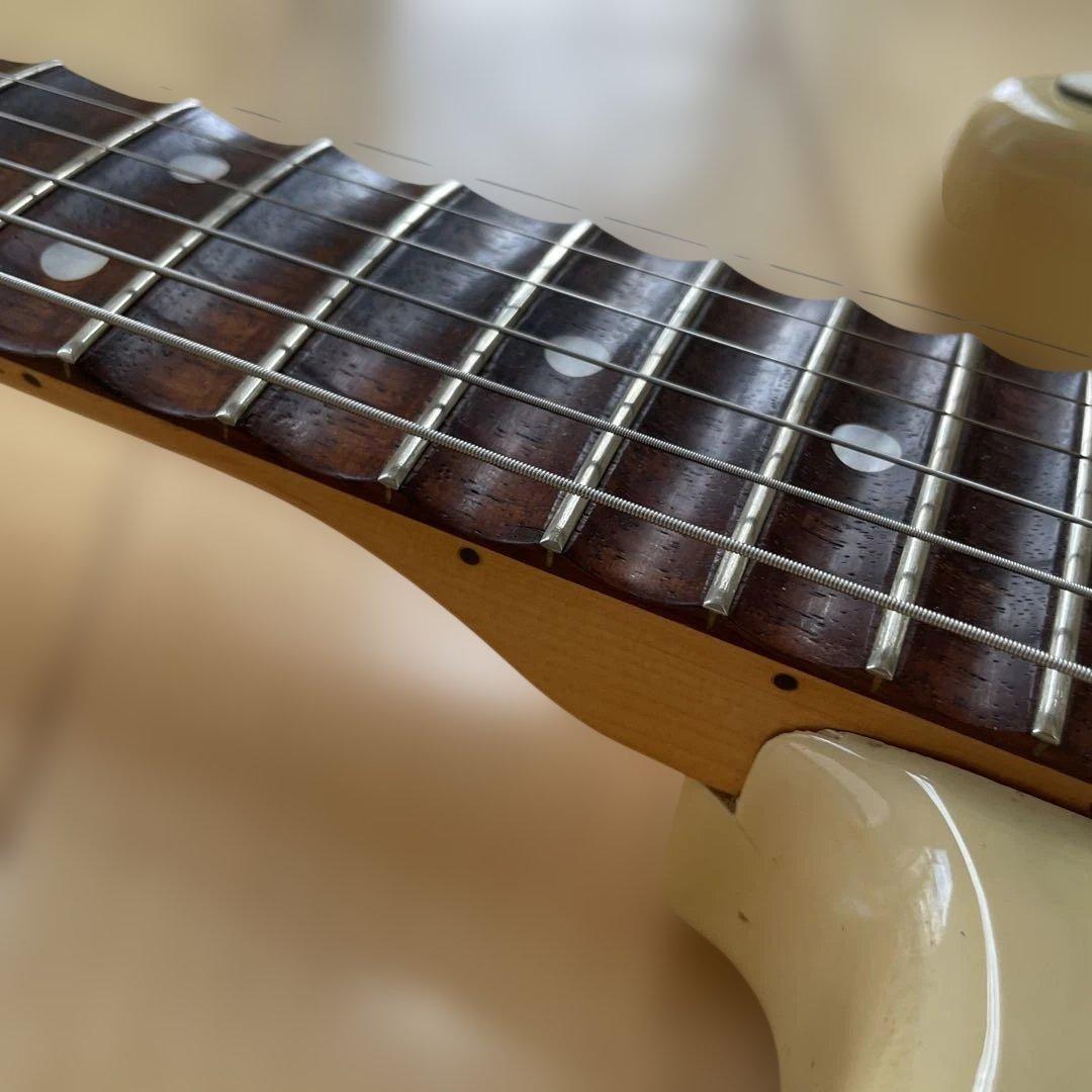 Tokai Stratocaster スキャロップ指板　SILVER STAR