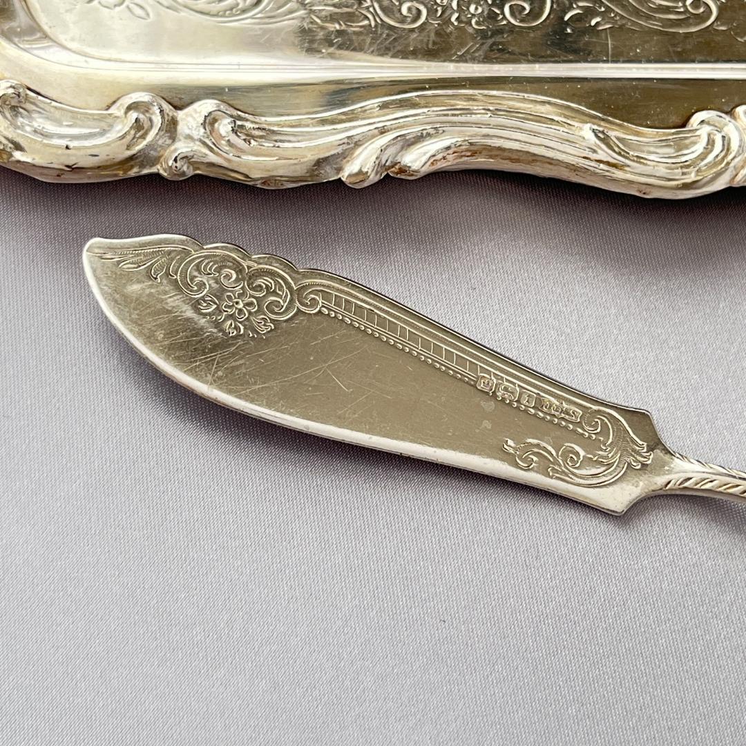 【James Dixon】 【純銀】透かしのバターナイフ 1911年