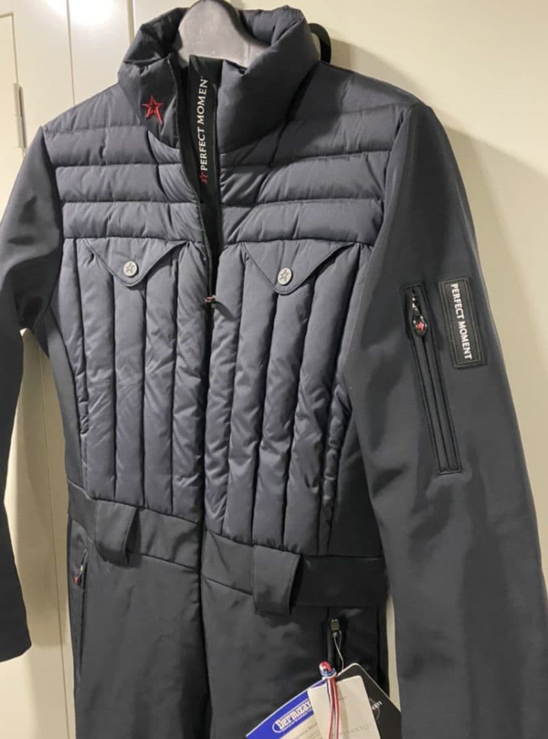 約25万☆Perfect Moment ☆スキー ウェア☆ゲレンデのモンクレール