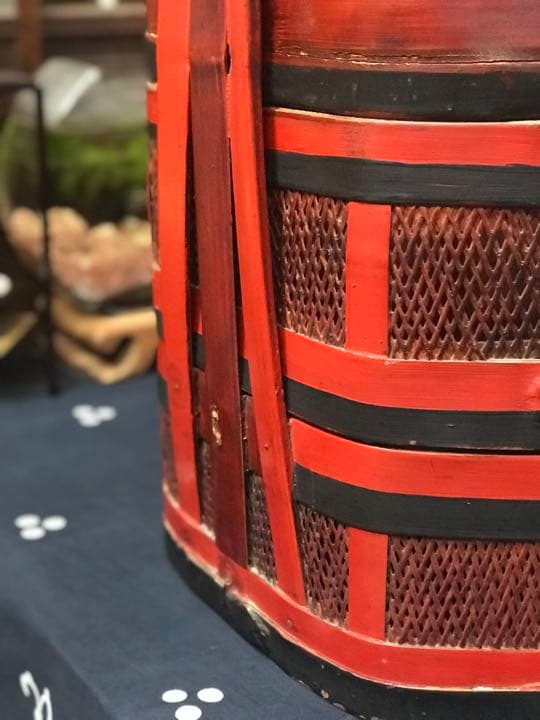 シノワズリ　赤色大籠　アンティーク　古美術　骨董　カゴ　籠　かご 食籠