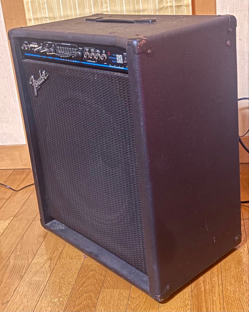 Fender BXR 100Wベースアンプ