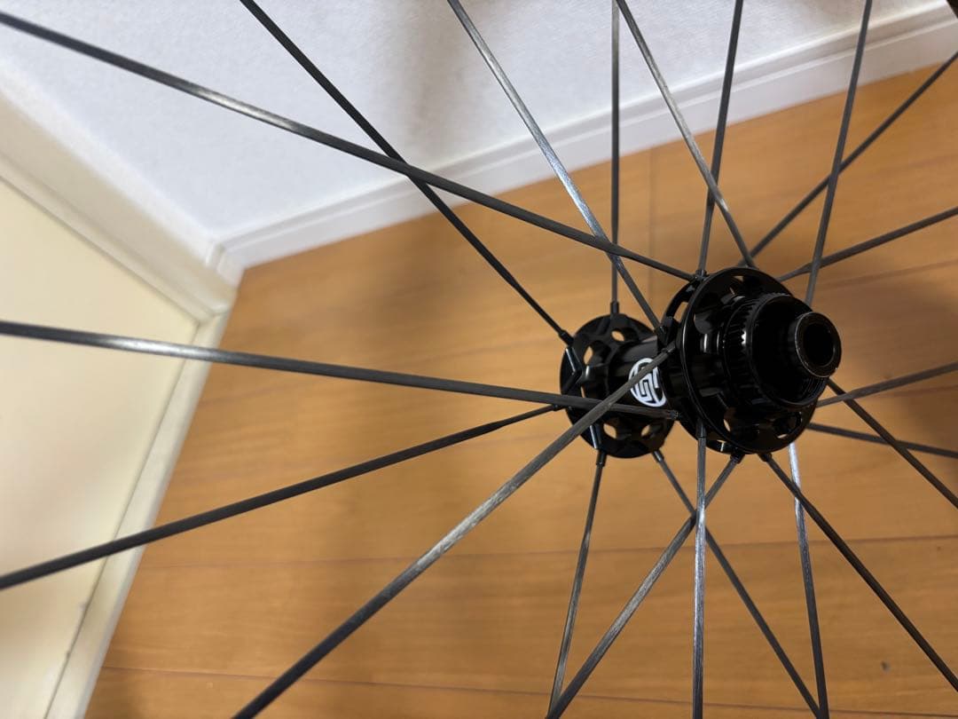 Lun HYPER カーボンホイール D45 11/3まで値下げ