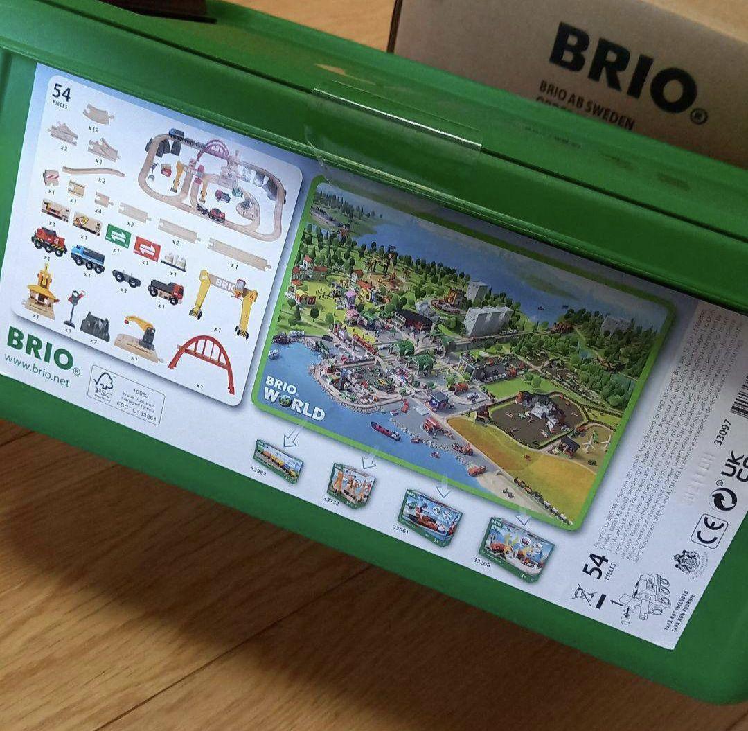 新品★未使用　BRIO ブリオ　カーゴレールデラックスセット　人気　木のオモチャ