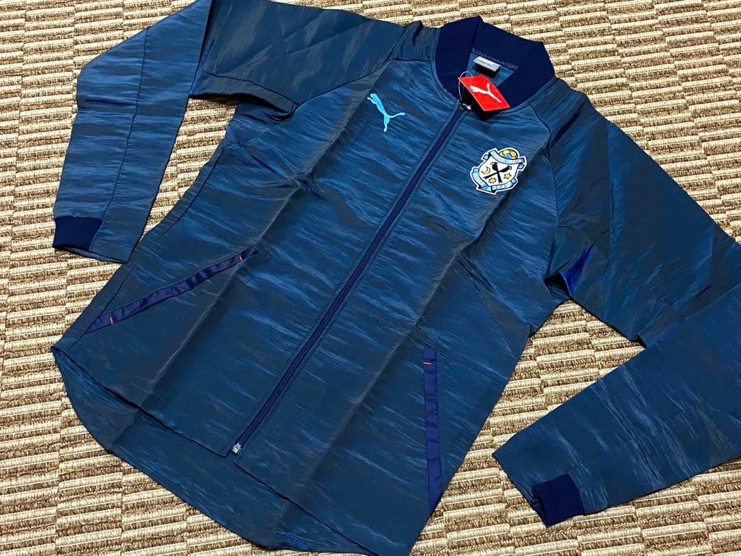 未使用 プーマ ジュビロ磐田 薄手 ナイロンジャケット ウィンドブレーカー M