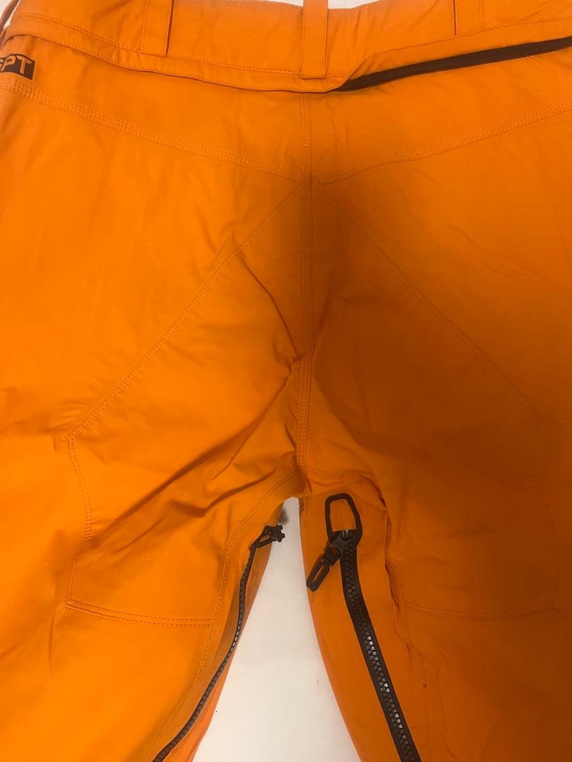 美品Volcom gore-Tex ウェア　パンツ　Mサイズ