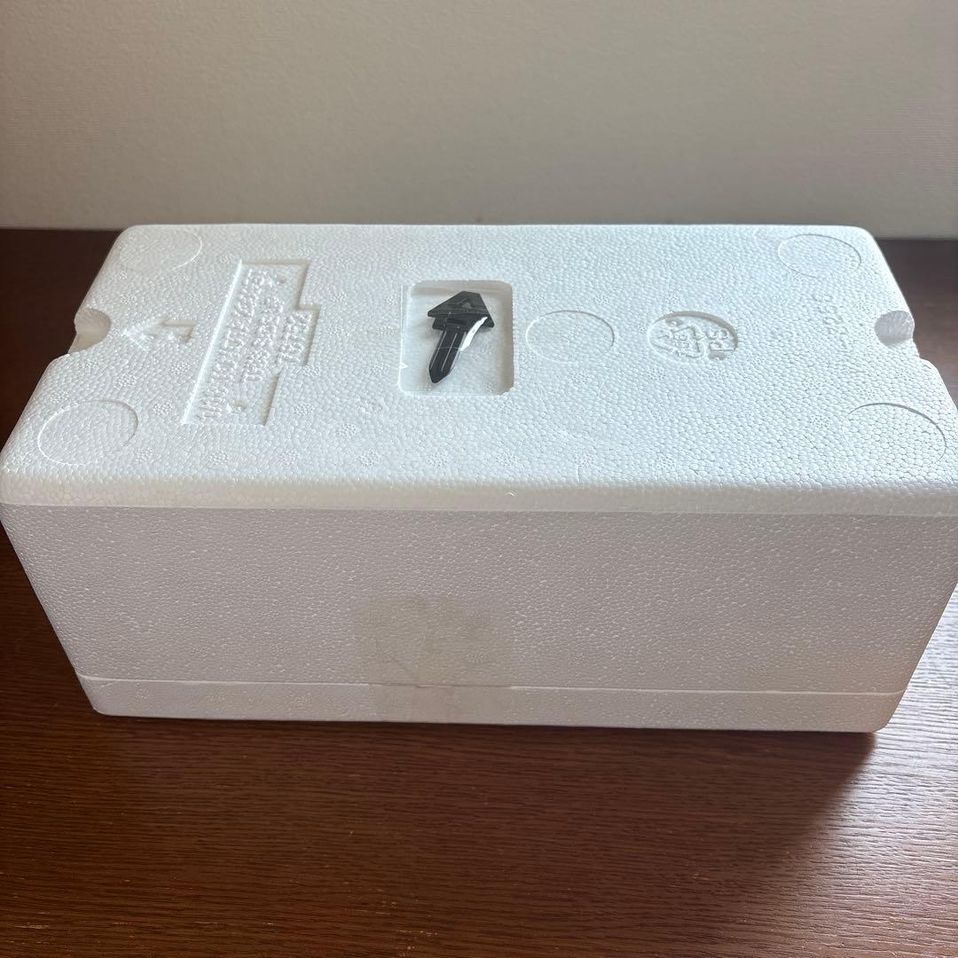 オートアート　トヨタ 2000GT ホワイト 1/18 ミニカー