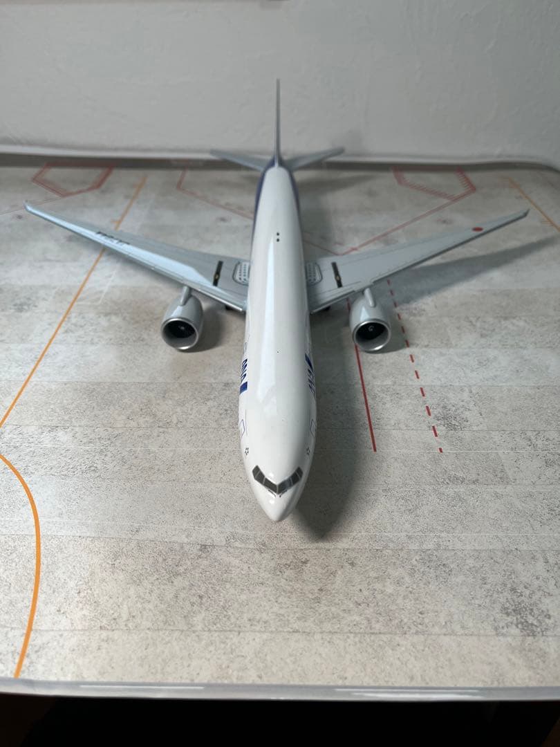 ANA Boeing 777-300ER 1/200 完成品モデル　全日空商事
