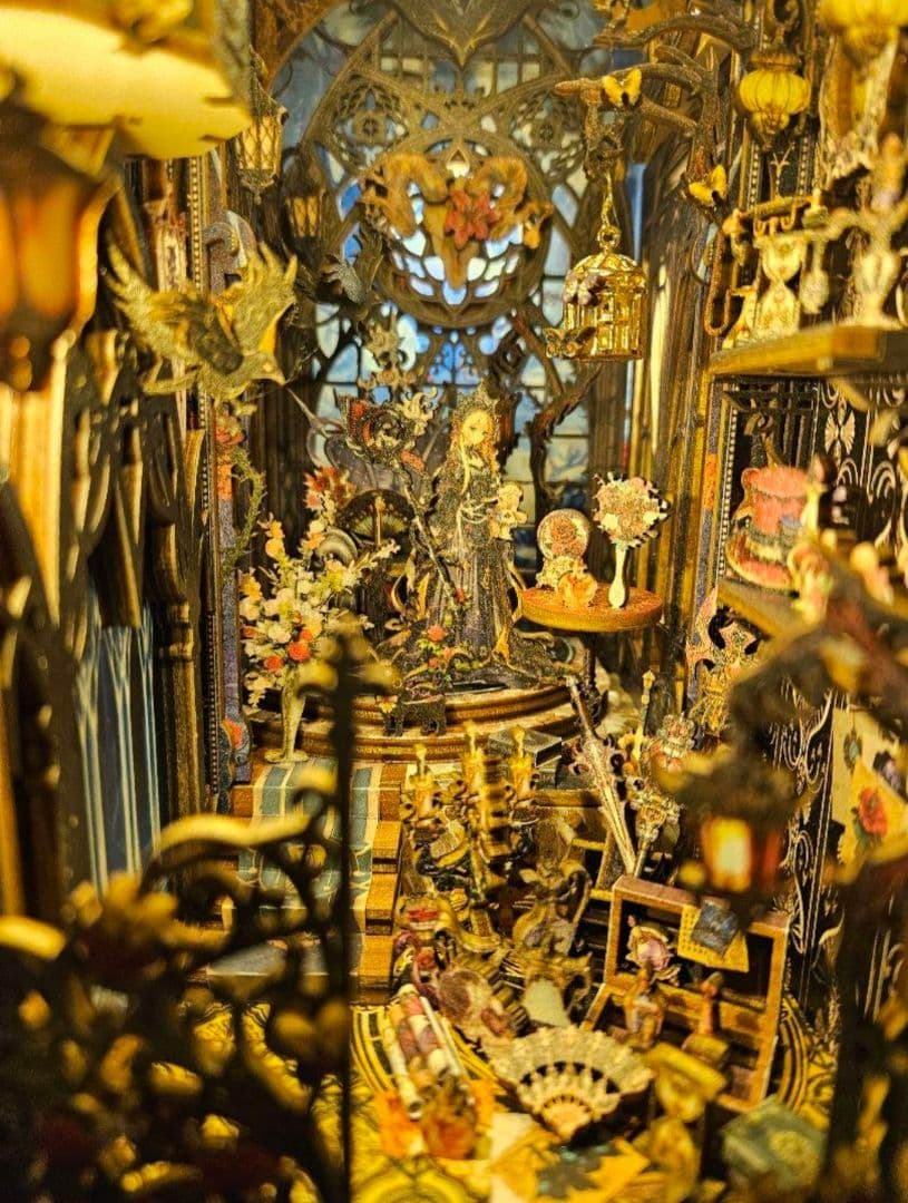 【期間限定値下】ドールハウス「魔女の宮殿」★ブックヌック★完成品★ドールハウス